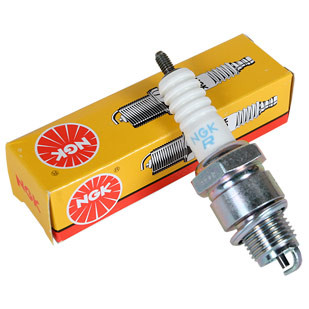 spark plug CR8E